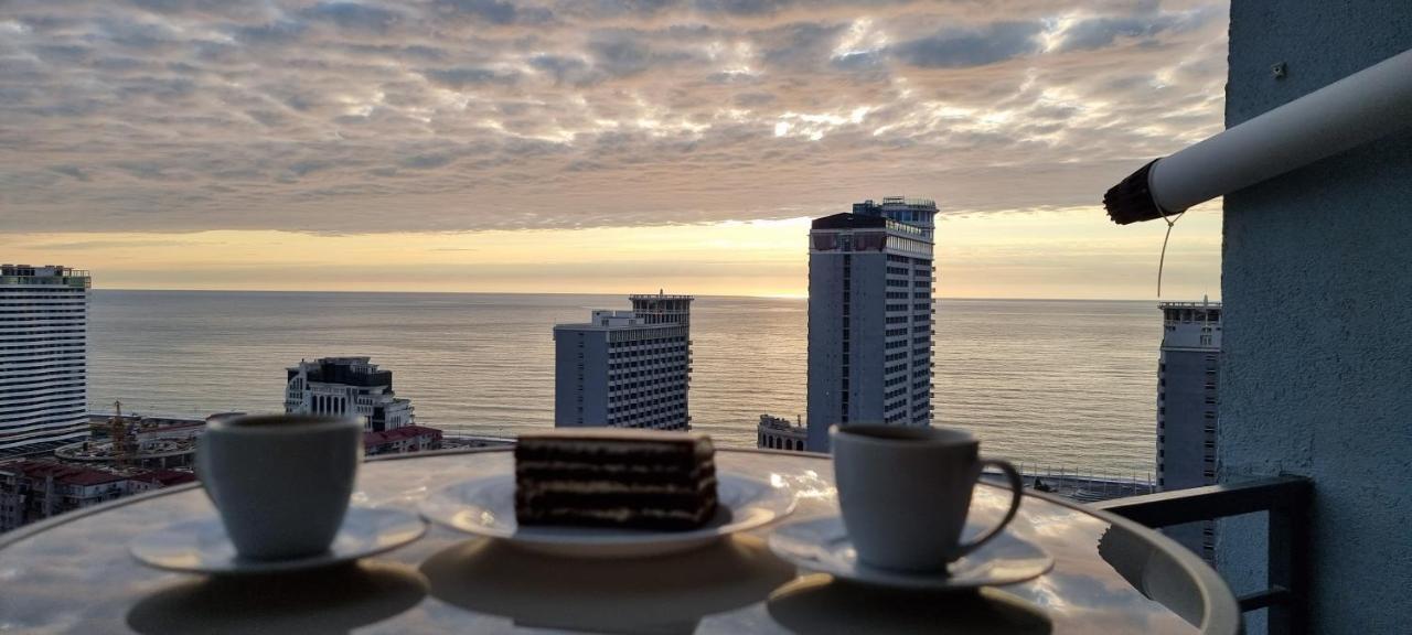Breeze Batumi Lägenhet Exteriör bild