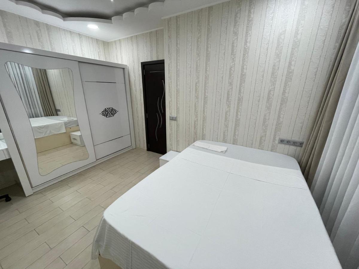Breeze Batumi Lägenhet Exteriör bild